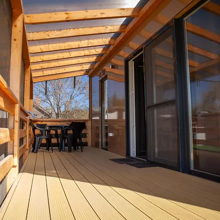 Oppen-house *